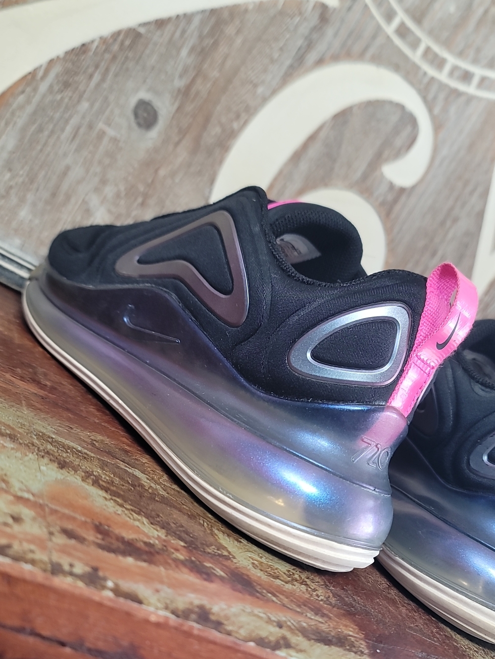 Nike Wmns Air Max 720 'Black Laser Fuchsia' Wmns 6 (Good Cond) Fast Shipping - Picture 11 of 15